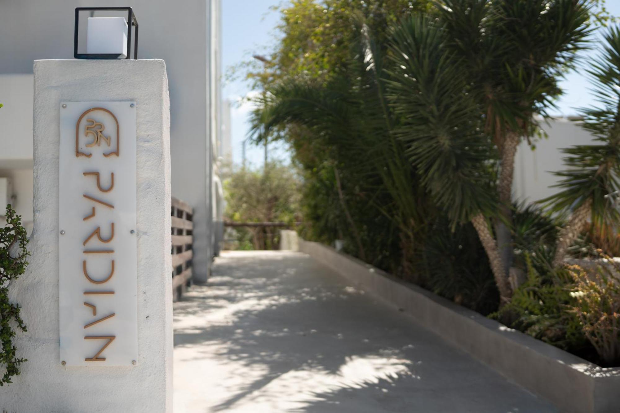 Hotel Paridian Elegant Living Páros Exterior foto